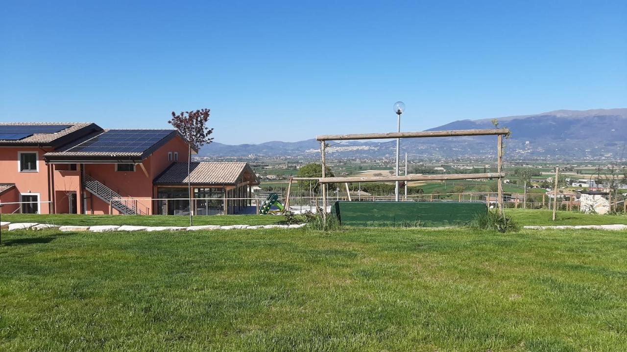 Agriturismo Incanto Della Natura Cannara Exteriör bild